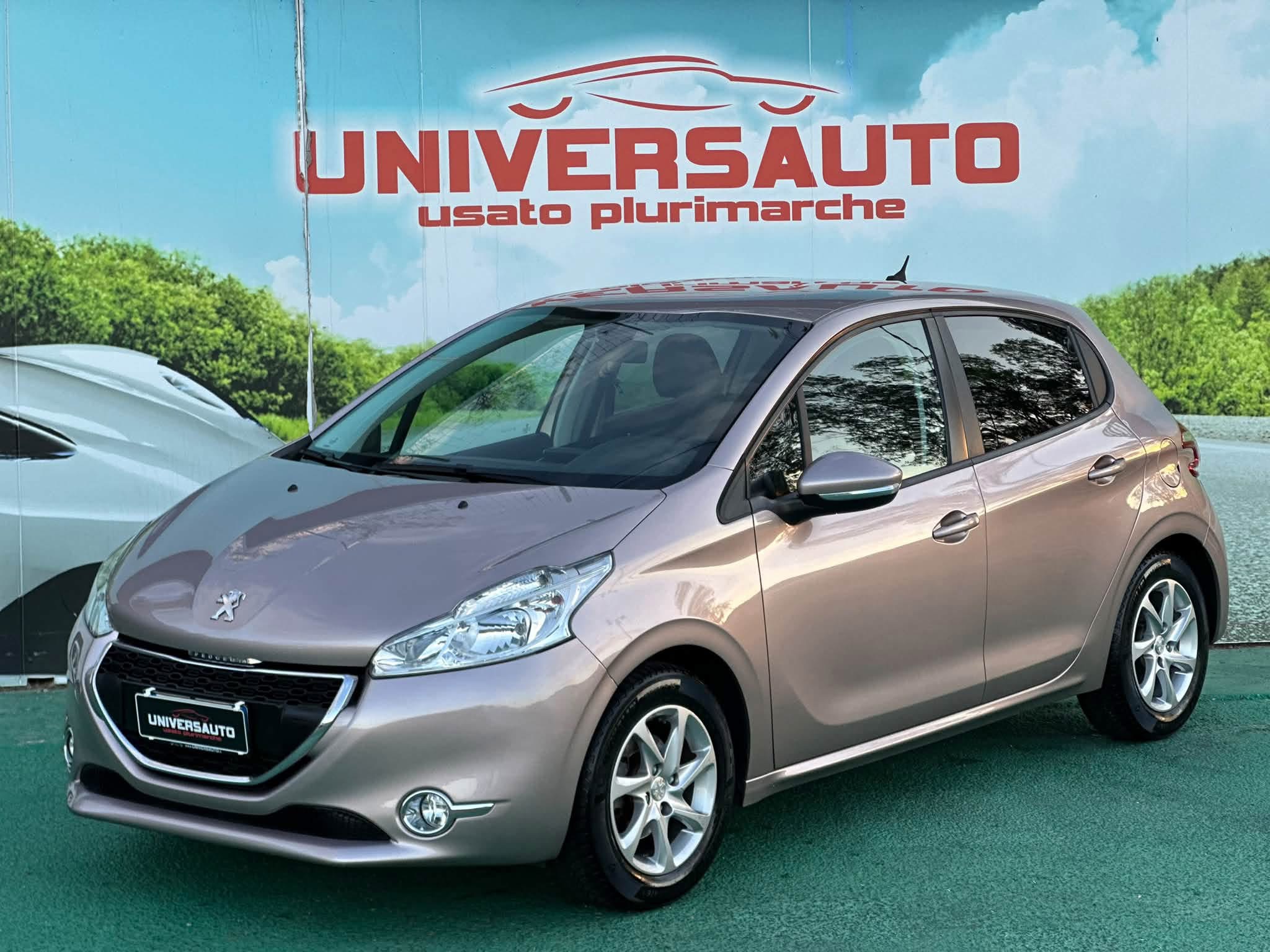 Peugeot 208 1.2 Vti 82cv Allure 2013